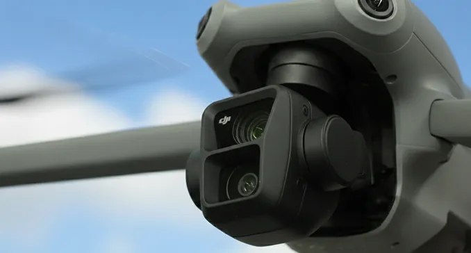 4K高精細カメラ搭載の最新ドローン機体